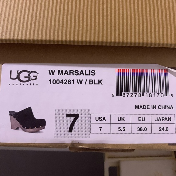 Uggs - Picture 4 of 5